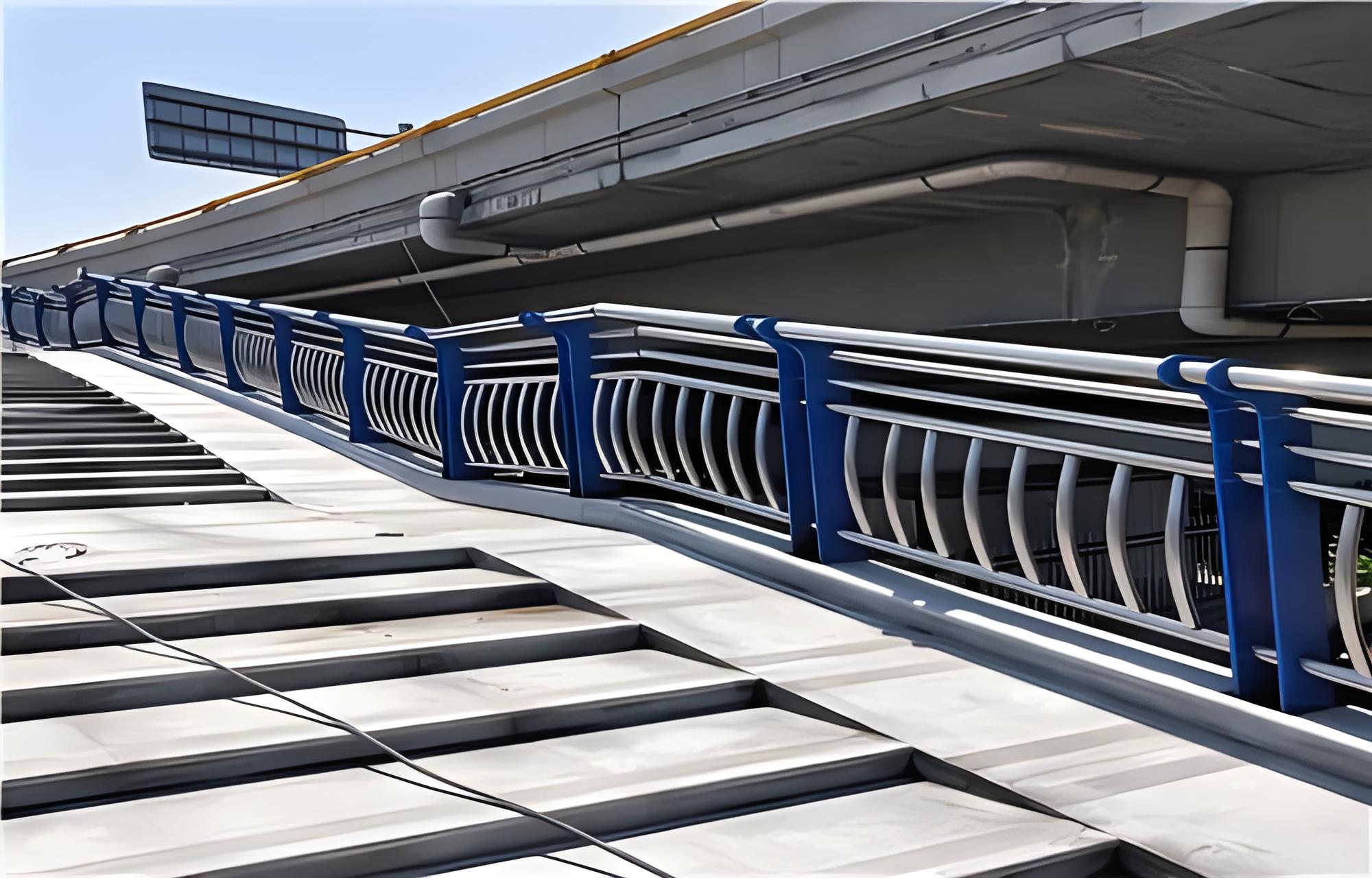 驻马店不锈钢桥梁护栏维护方案：确保安全，延长使用寿命